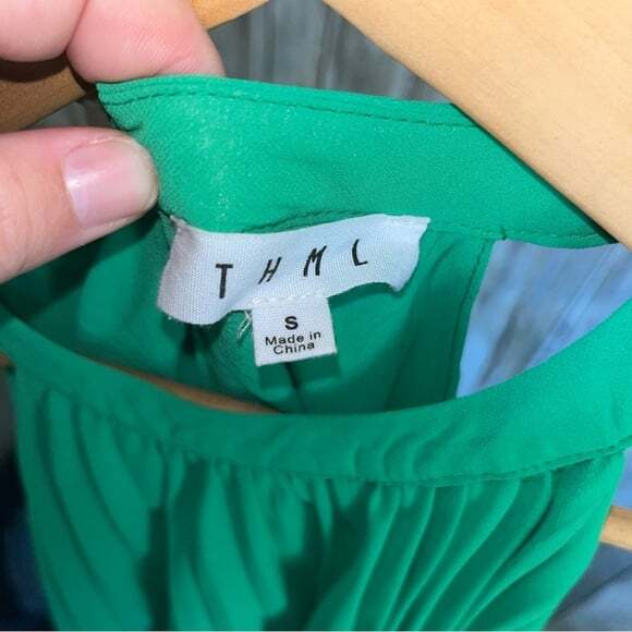 THML Green Accordion High Neck Sleeveless Blouse - Picture 4 of 6